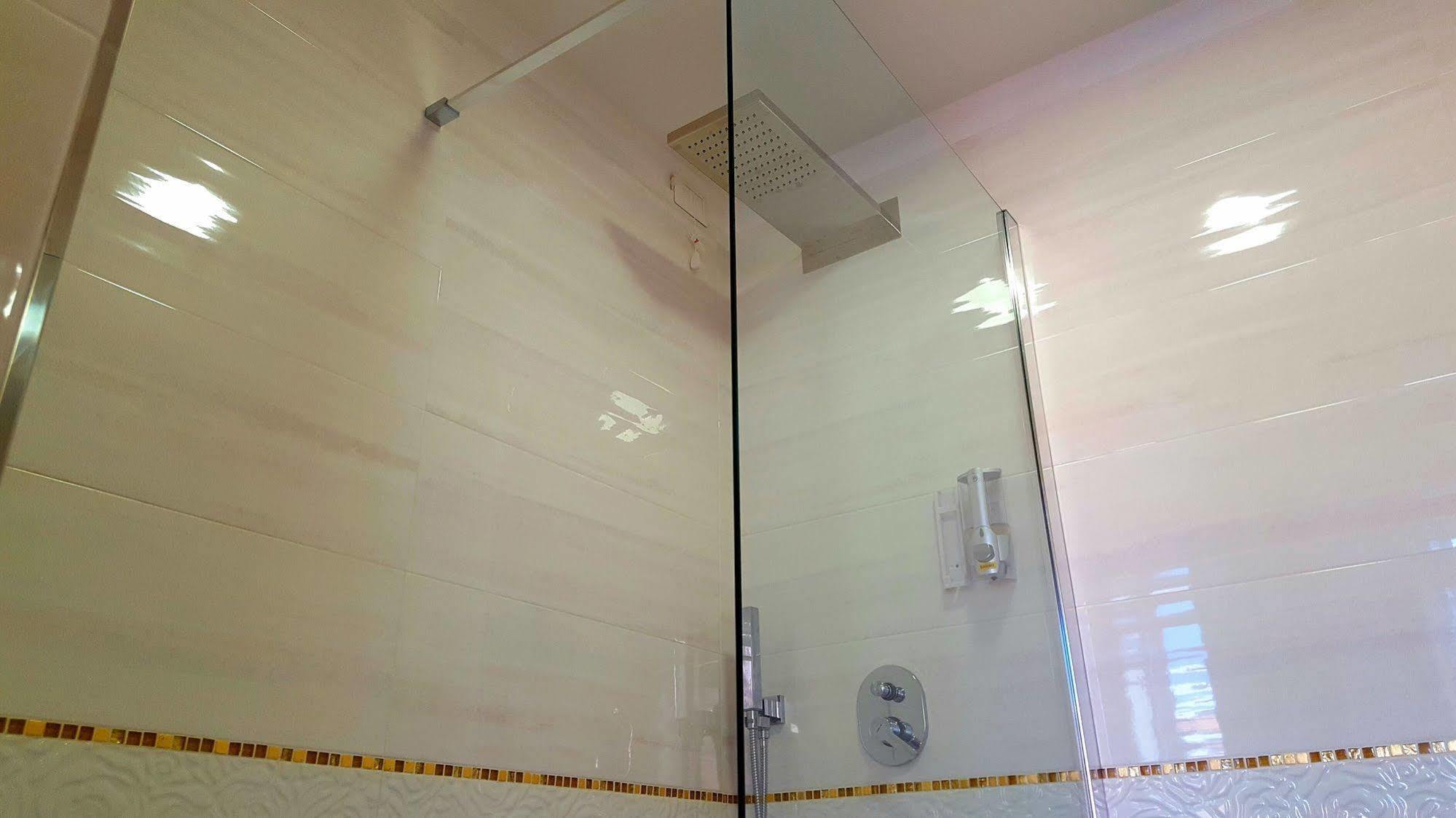 Brezza Marina Luxury Rooms Cagliari Exterior foto